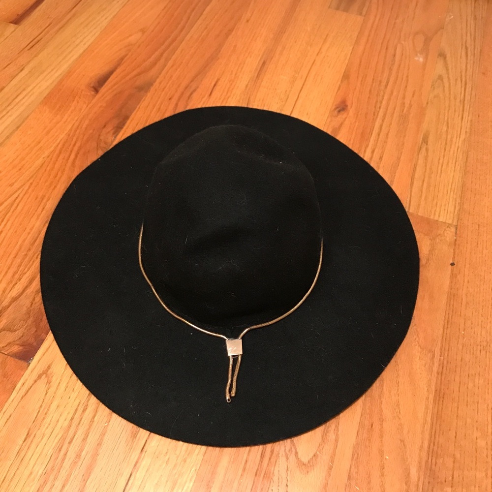 Black hat